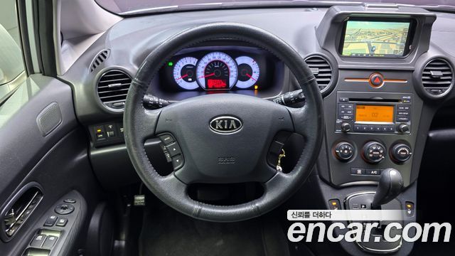 Kia Carens 2013 — photo 13