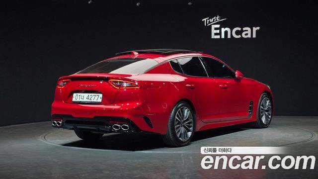 Kia Stinger 2018 — photo 2
