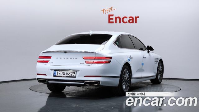 Genesis G80 2022 — photo 2