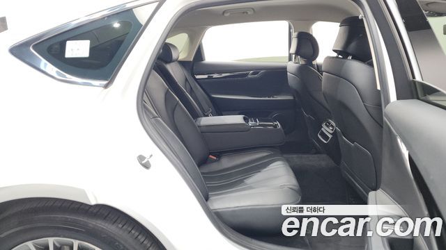 Genesis G80 2022 — photo 17