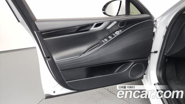 Genesis G80 2022 — photo 14