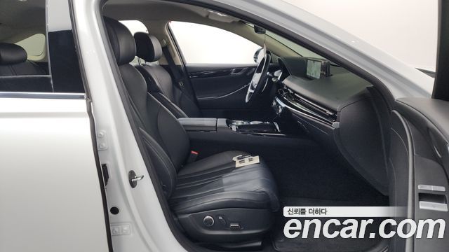 Genesis G80 2022 — photo 16