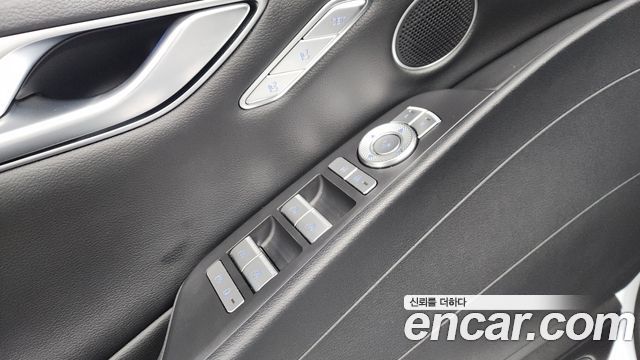 Genesis G80 2022 — photo 37