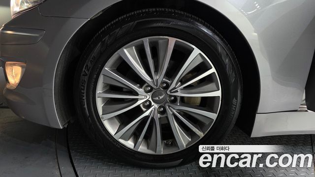 Hyundai Genesis 2013 — photo 5