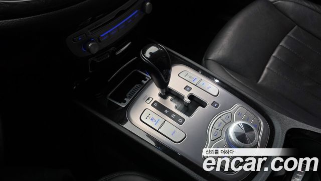 Hyundai Genesis 2013 — photo 9