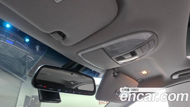 Hyundai Genesis 2013 — photo 18