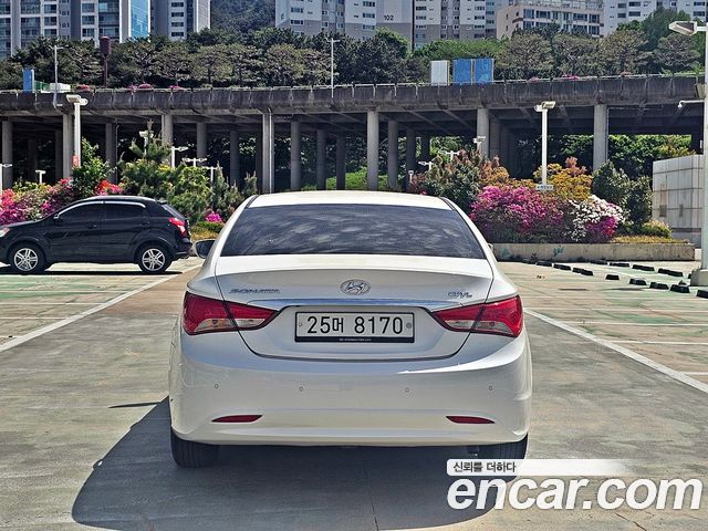 Hyundai Sonata 2013 — photo 4