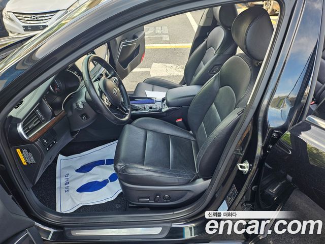 Kia K7 2018 — photo 9