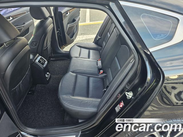 Kia K7 2018 — photo 10