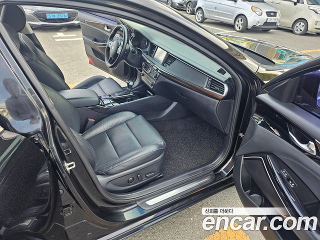 Kia K7 2018 — photo 12