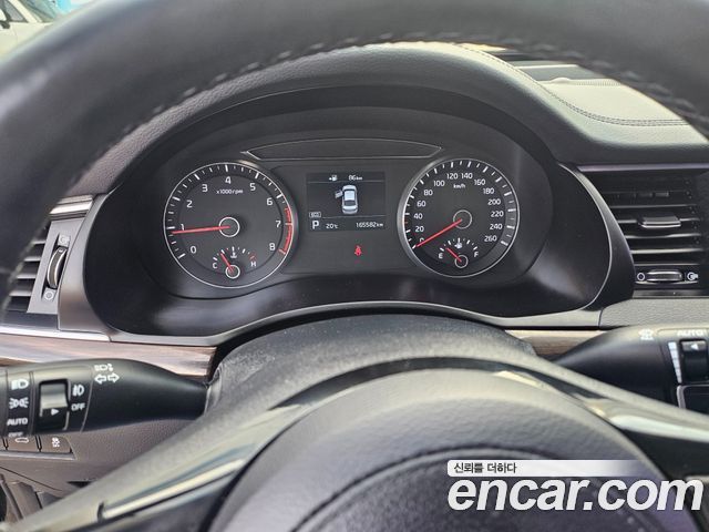 Kia K7 2018 — photo 14