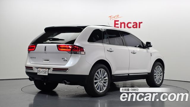 Lincoln MKX 2013 — photo 2