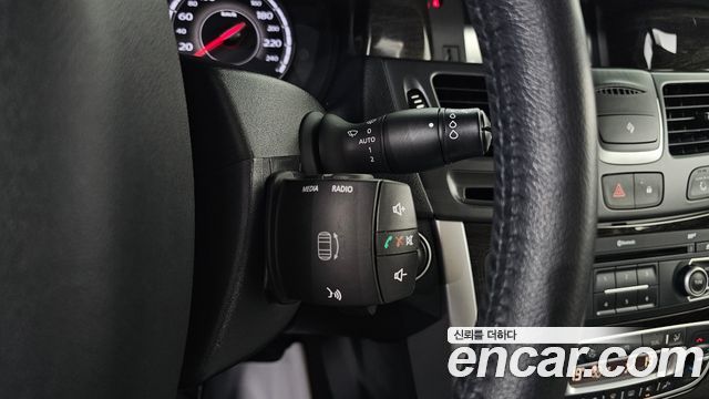 Renault Korea SM5  2015 — photo 16