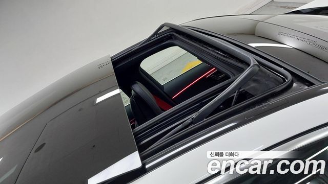 Mercedes-Benz E-Class 2026 — photo 12