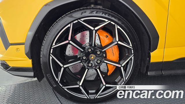 Lamborghini Urus 2024 — photo 5