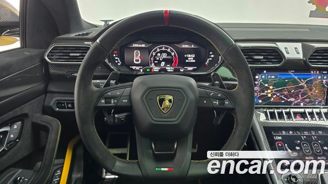Lamborghini Urus 2024 — photo 12