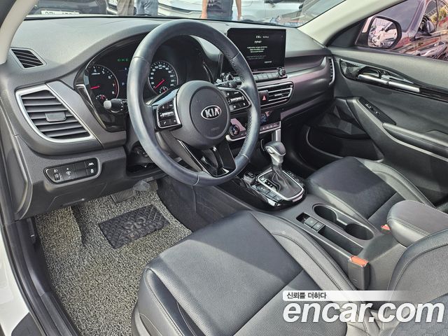 Kia Seltos 2021 — photo 8
