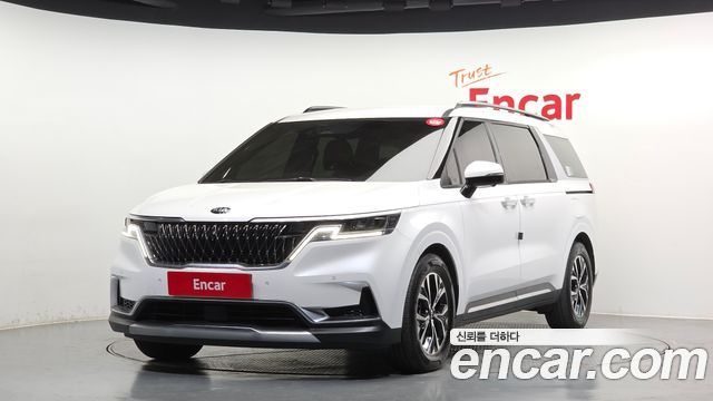 Kia Canival 2021 — photo 1