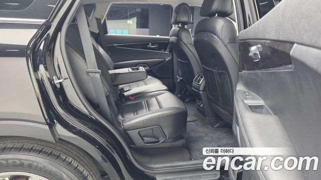 Kia Sorento 2016 — photo 12