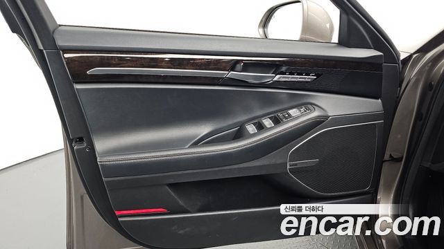 Genesis G90 2019 — photo 14