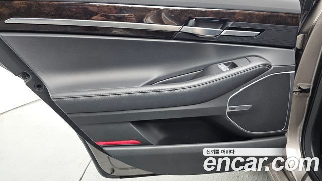 Genesis G90 2019 — photo 15