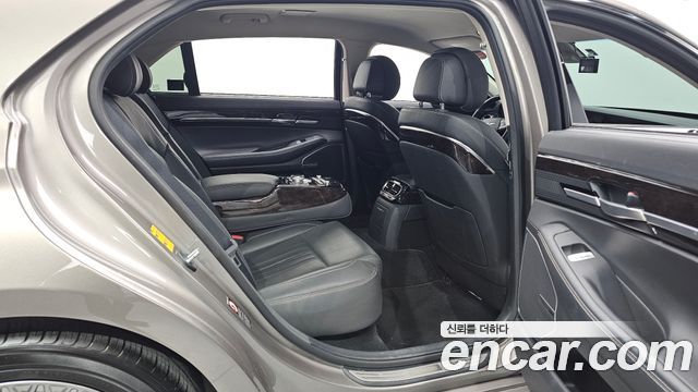 Genesis G90 2019 — photo 16