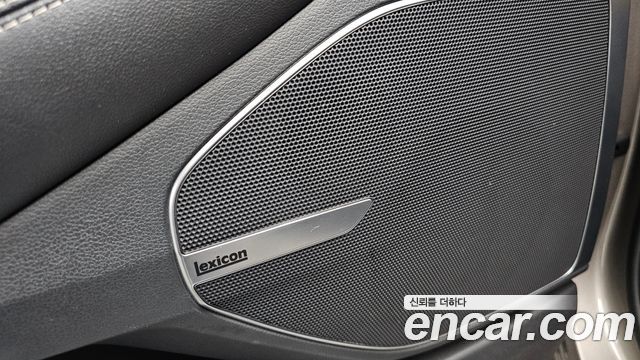 Genesis G90 2019 — photo 34