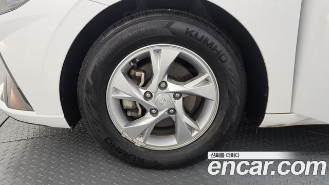 Hyundai AVANTE 2021 — photo 5