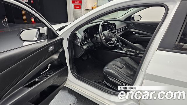 Hyundai AVANTE 2021 — photo 13