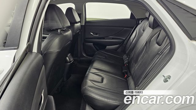 Hyundai AVANTE 2021 — photo 18