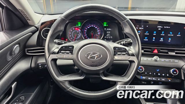 Hyundai AVANTE 2021 — photo 19