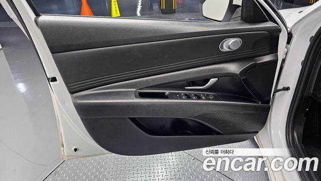Hyundai AVANTE 2021 — photo 15