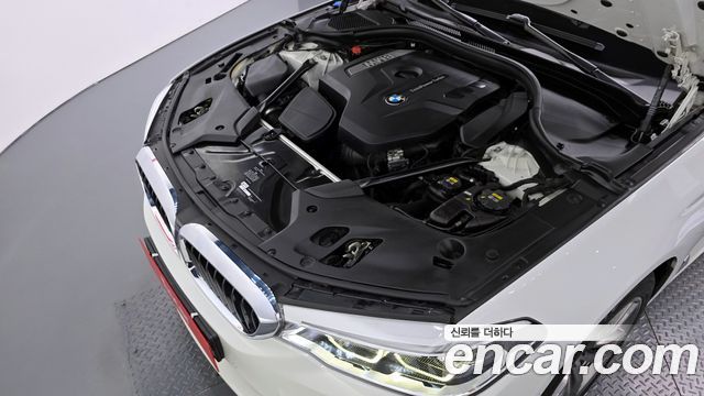 BMW 5-Series 2017 — photo 6
