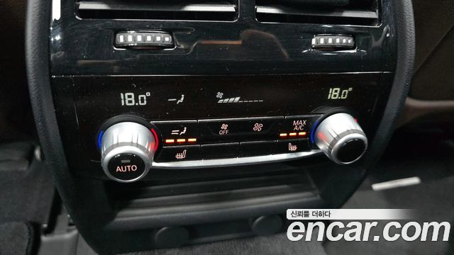BMW 5-Series 2017 — photo 24
