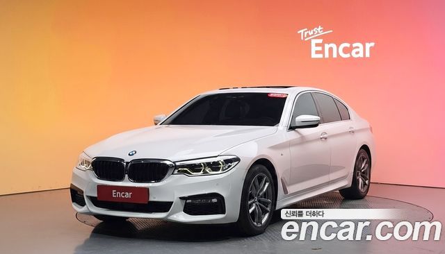 BMW 5-Series 2017 — photo 1
