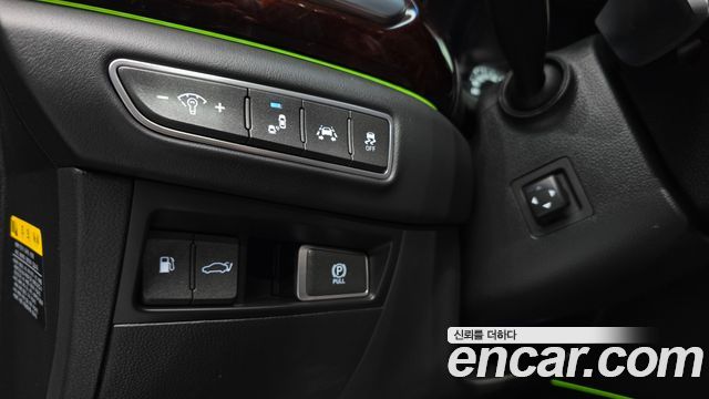 Genesis EQ900 2016 — photo 20