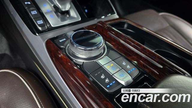 Genesis EQ900 2016 — photo 26