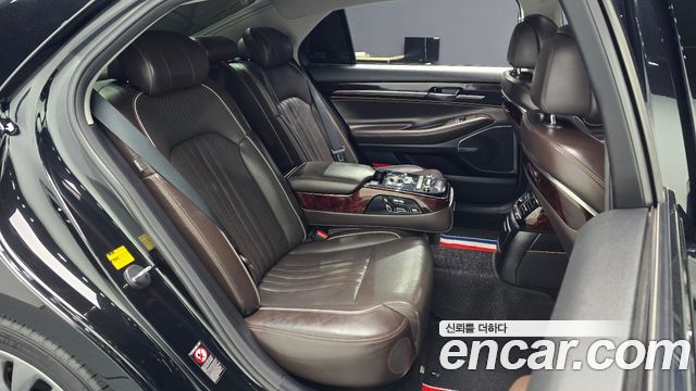 Genesis EQ900 2016 — photo 16