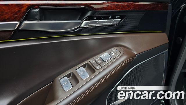 Genesis EQ900 2016 — photo 31