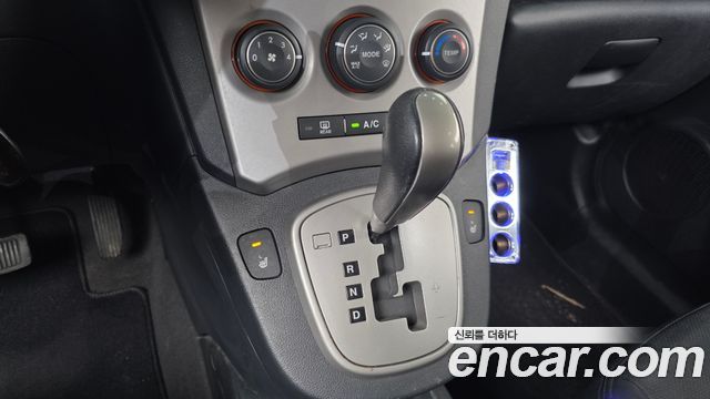 Kia Carens 2009 — photo 9