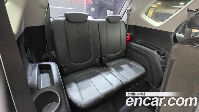 Kia Carens 2009 — photo 17