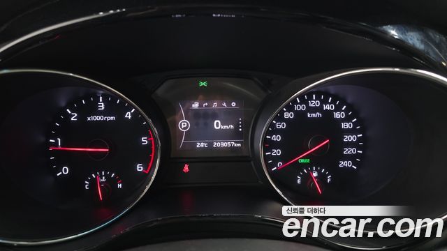 Kia Canival 2016 — photo 8