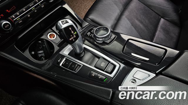BMW 5-Series 2014 — photo 9