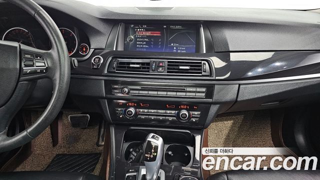 BMW 5-Series 2014 — photo 15