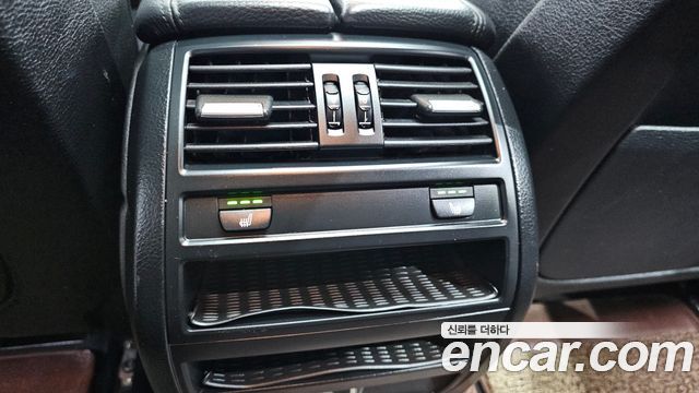 BMW 5-Series 2014 — photo 17