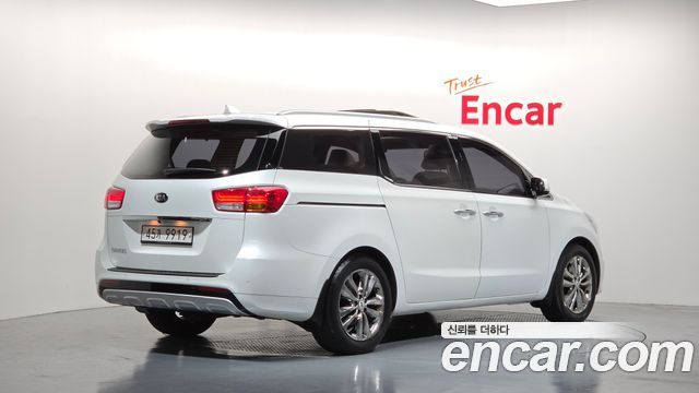 Kia Canival 2018 — photo 2
