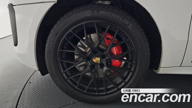 Porsche Macan 2018 — photo 7