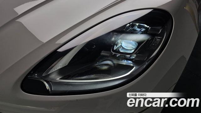 Porsche Macan 2018 — photo 8