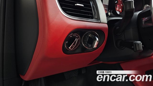 Porsche Macan 2018 — photo 34