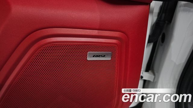 Porsche Macan 2018 — photo 35